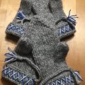 Kundbild Lovikka garn 100g - Mellangrå: Jag stickar lovikkavantar av...